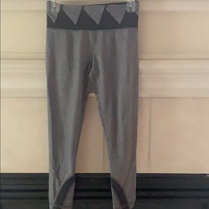 Lululemon yoga pants